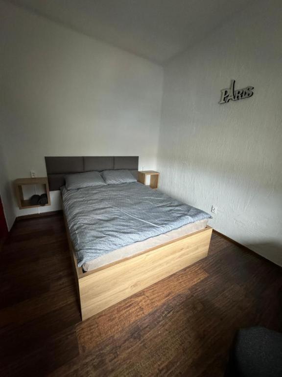 Hotelowe Pokoje Paris -Rynek Centrum- City One Кельце Экстерьер фото